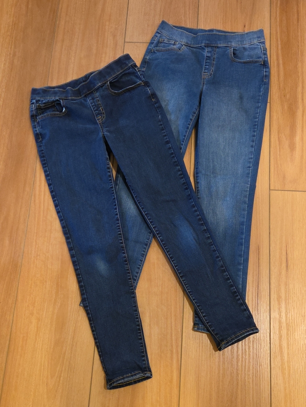 Cat & Jack Girls Pull-On Jeggings in Dark Blue and Medium Blue